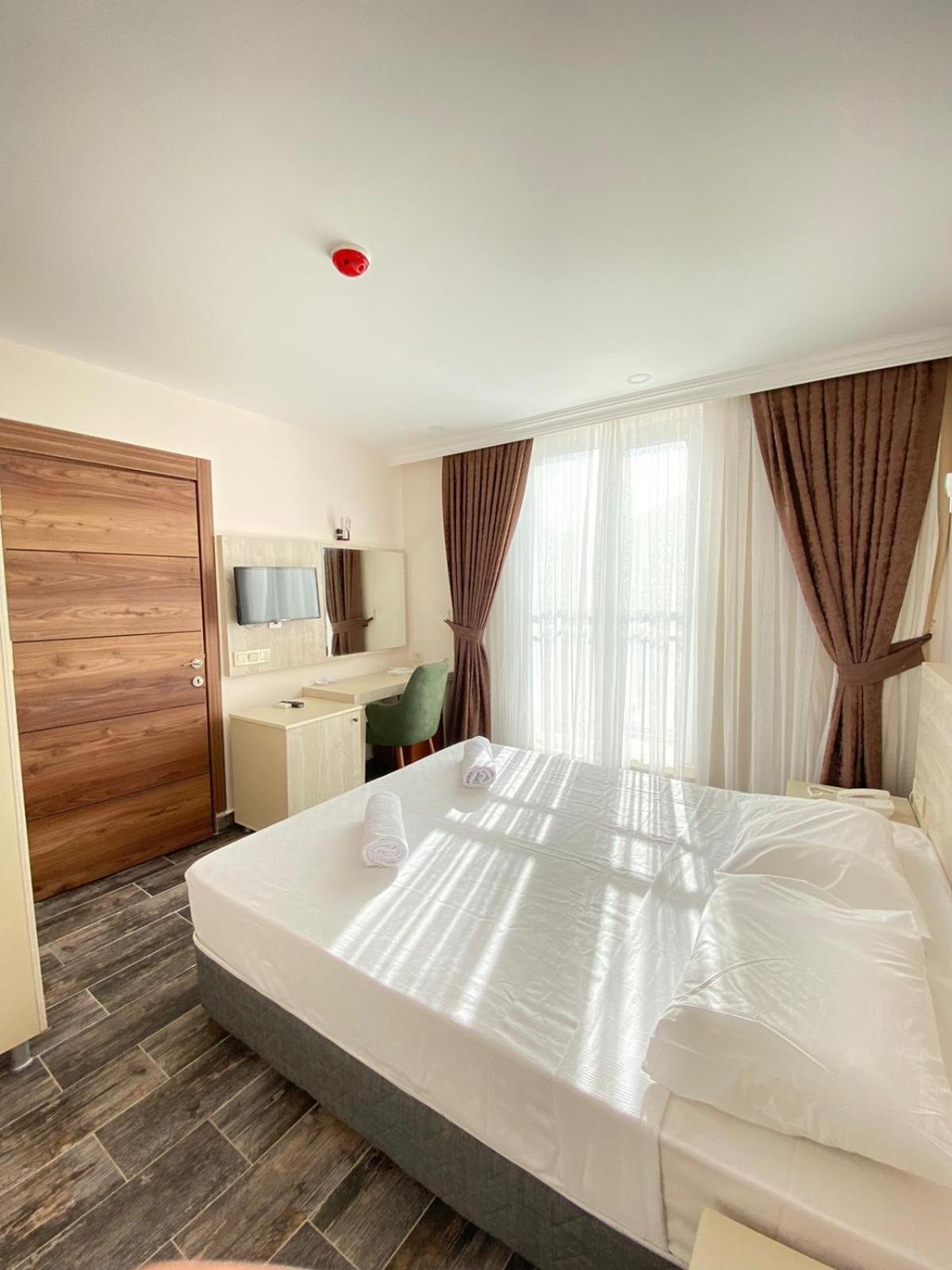 Dream Town Hotel&Restaurant Kemer Exterior photo